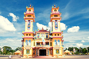 מקדש קאו דאי וייטנאם